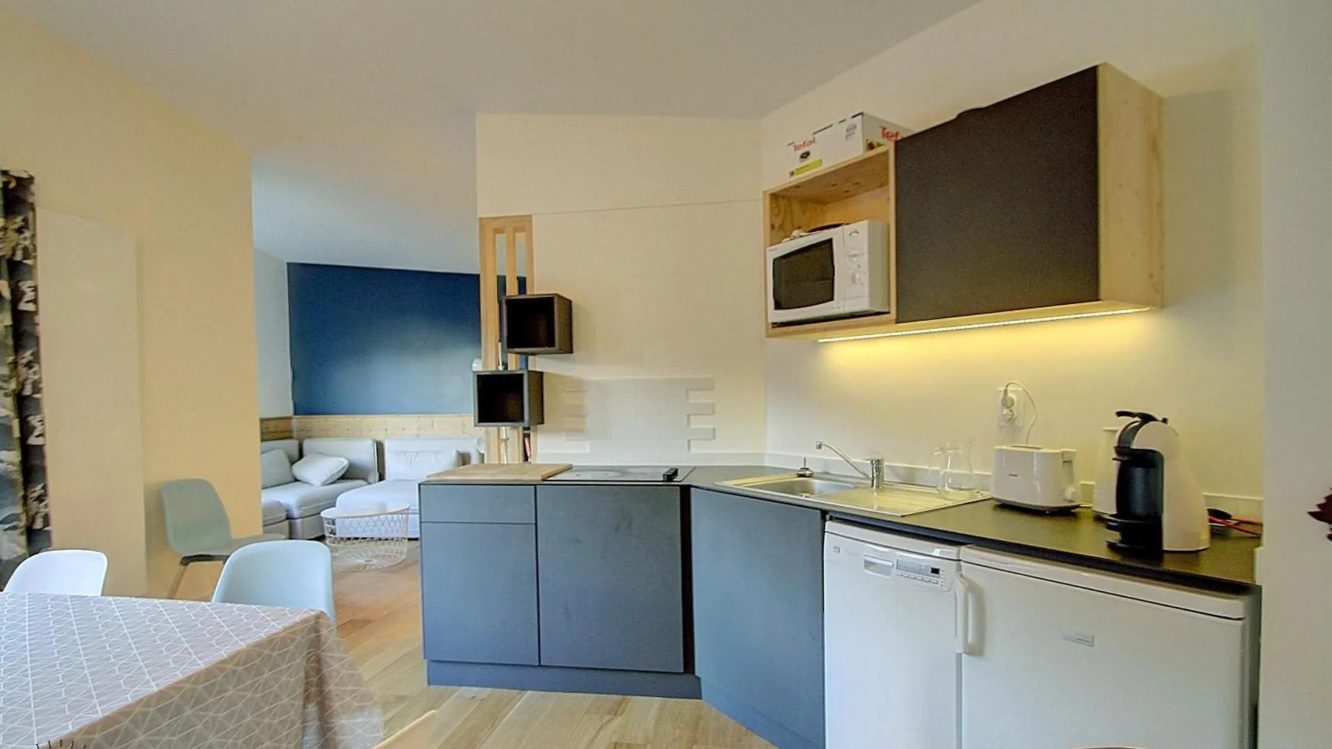 Appartement Familial - La Tania 0*,  France